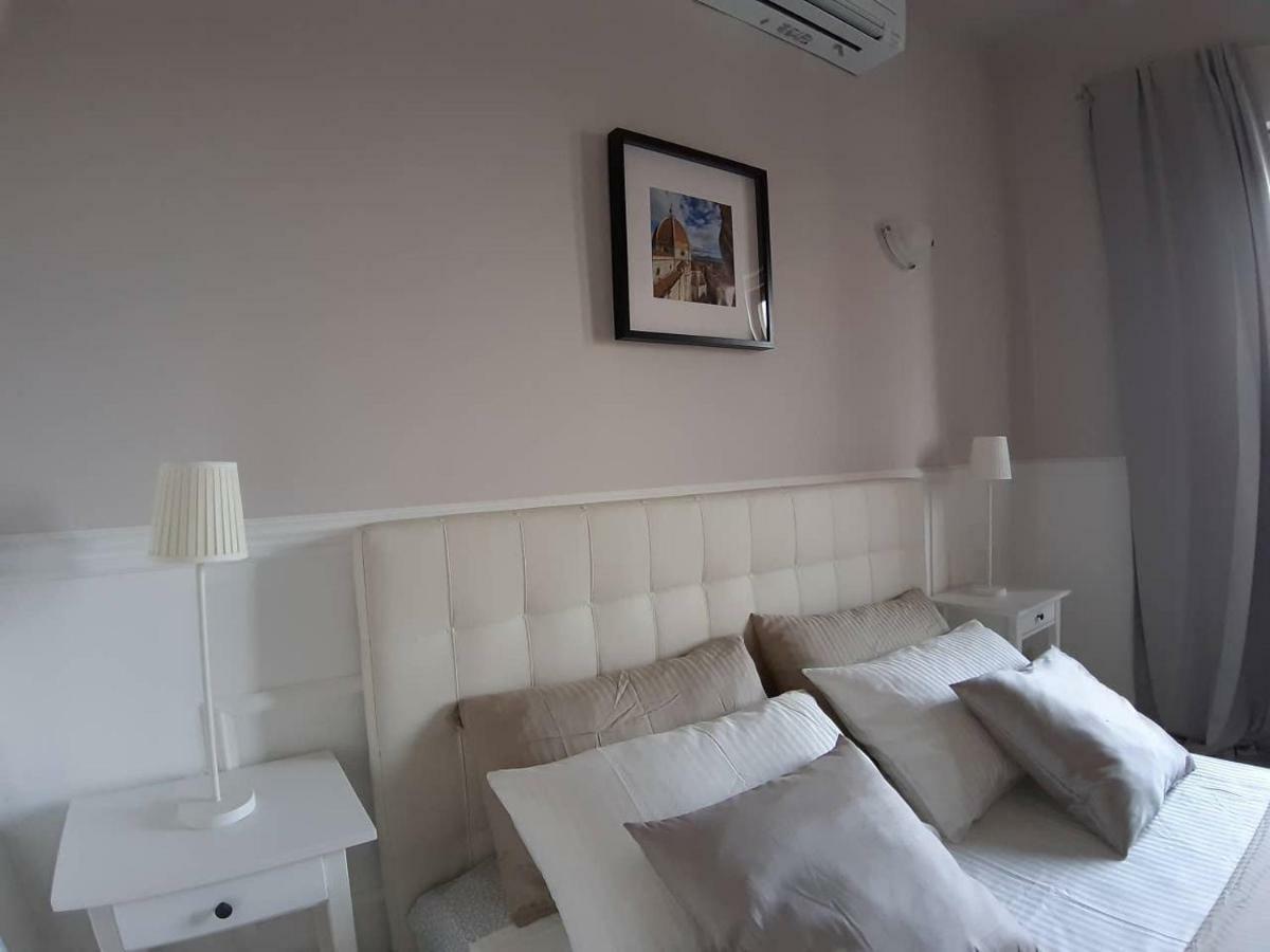 Hs4U Duomo View Art & Design Apartment Close To Central Train Station Florence Exterior photo